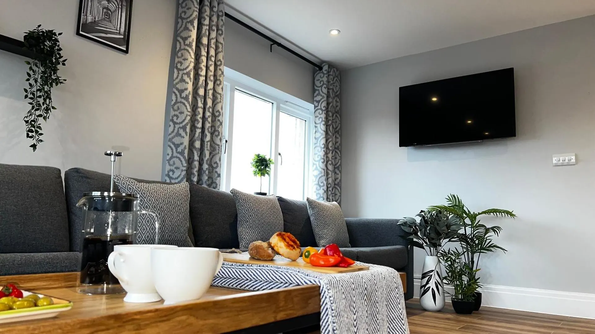 Apartment The Gathering On The Rows - City Centre/Veranda/Hot Tub Cathedral Views Chester